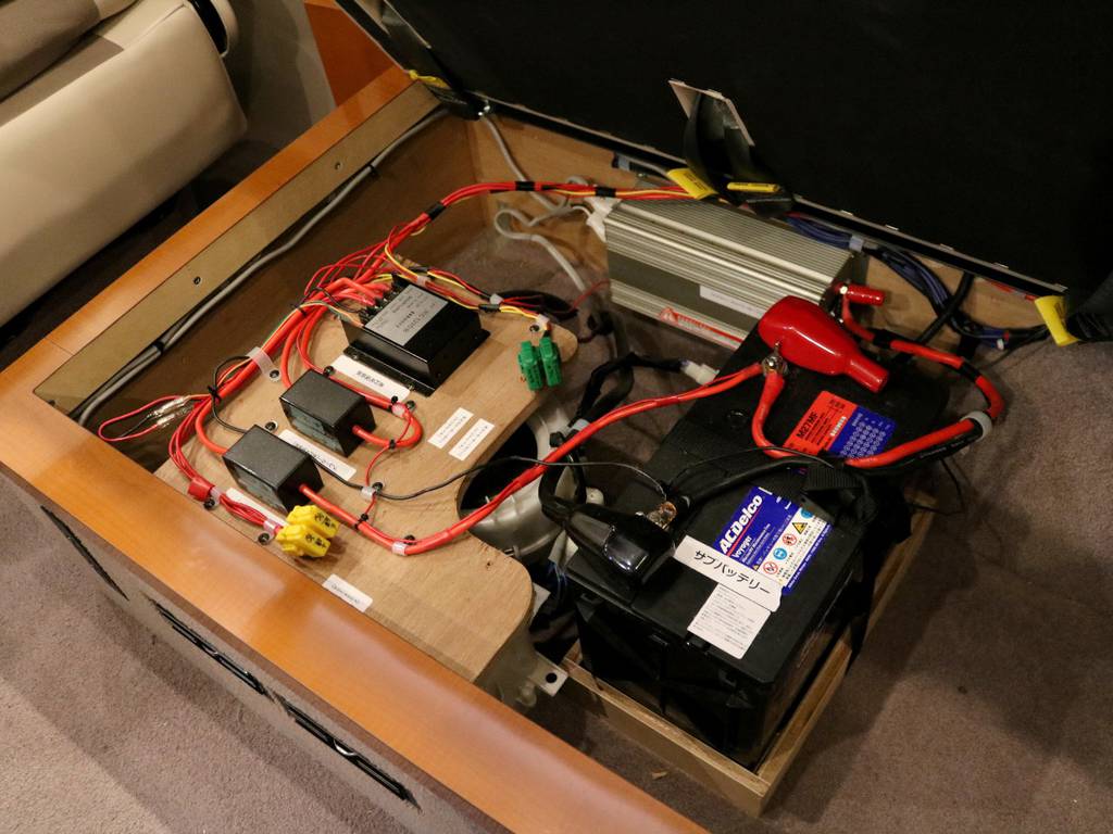 サブバッテリーシステム装着済み！１０００Ｗインバーターも完備♪