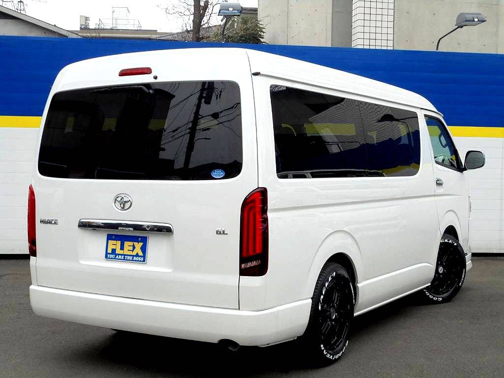 パール色のシートアレンジ車！
