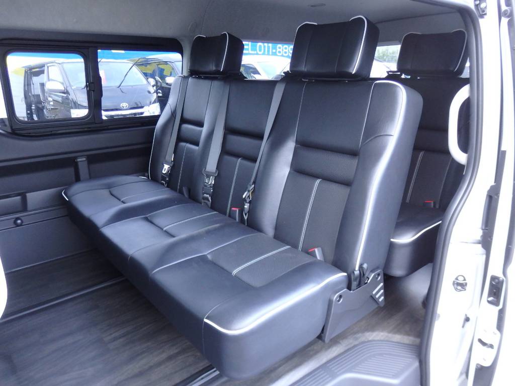 立体成型のシートにヘッドレストも装着致しました！