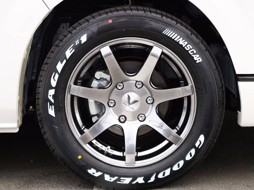 カミュラ１７インチアルミホイール、ナスカータイヤ！
