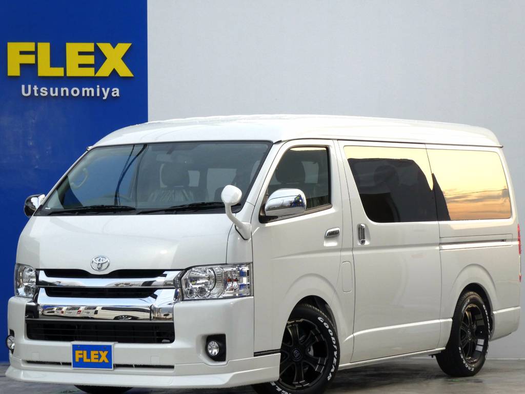 新車　ハイエースワゴンＧＬ　ＶＥＲ１　人気の１台が店舗展示中ですよ！！
