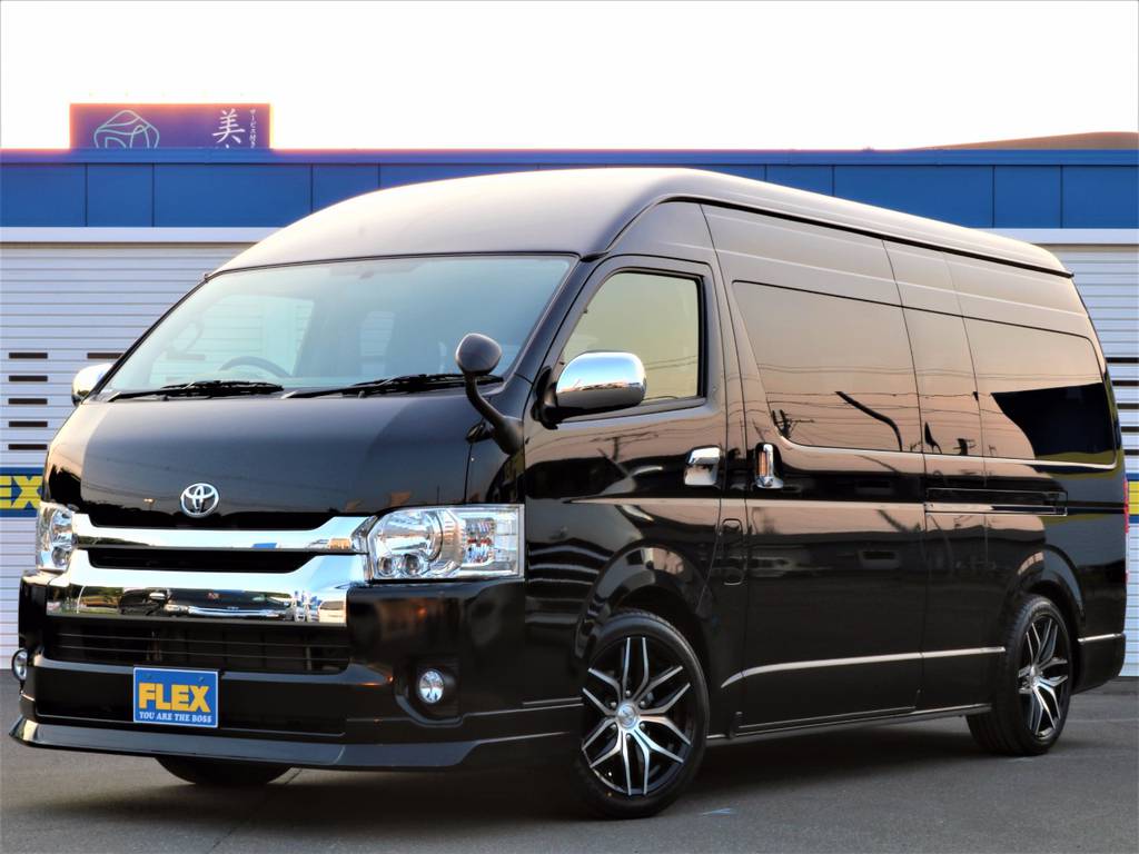 【新車ハイエースワゴン４ＷＤ グランドキャビン FineTechTourer ダブルフリップＶＩＰ ＰＫＧ】