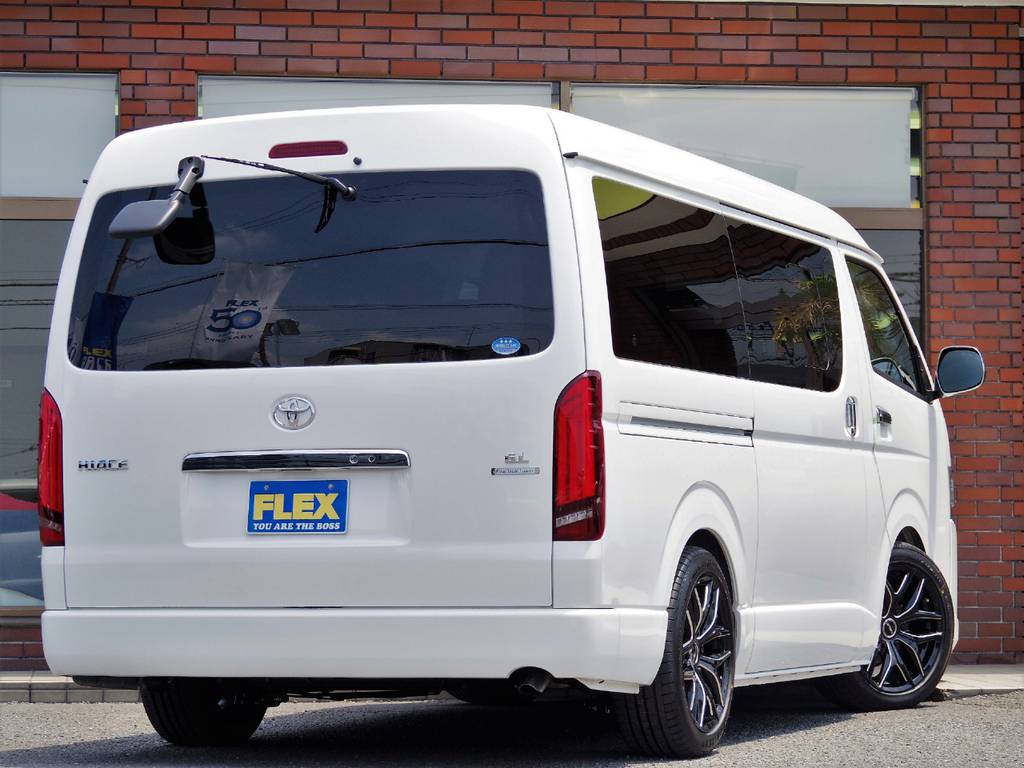FLEXオリジナルLEDテールランプをはじめ、各所にカスタムパーツをインストールしたお買い得のコンプリートパッケージ！