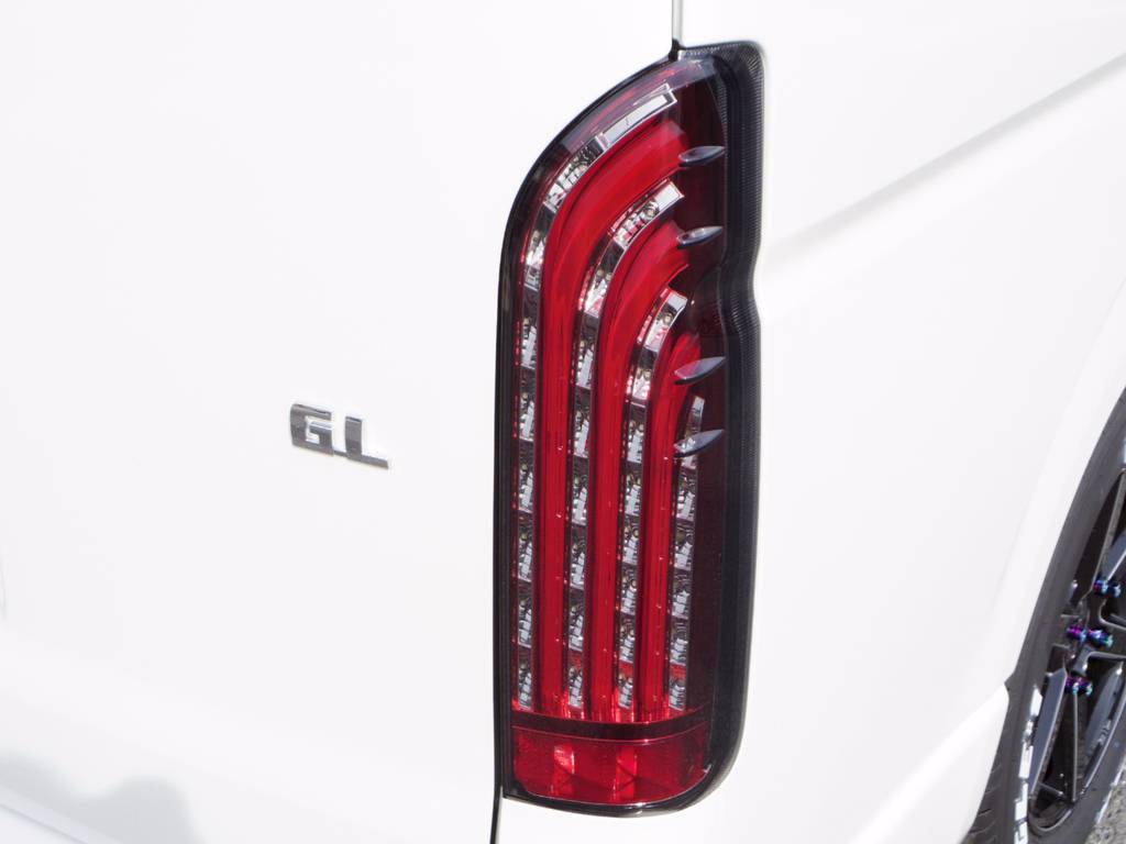 テールランプは、ＦＬＥＸオリジナルの煌ＬＥＤを装着です！