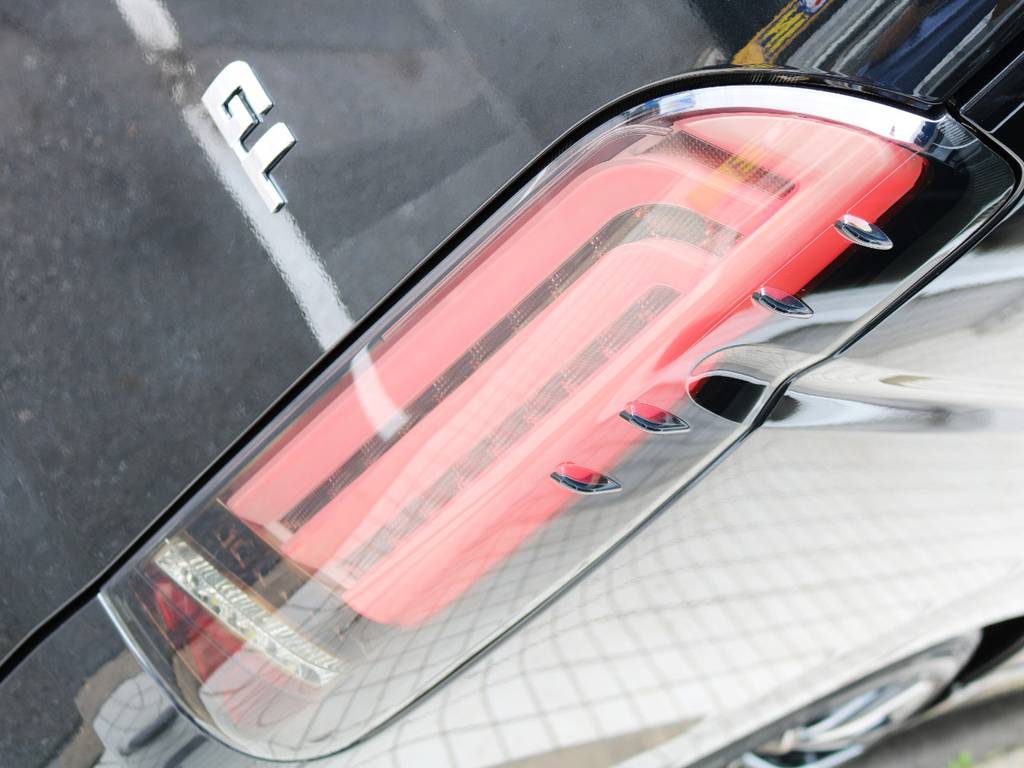 ヴァレンティ製ＲＥＶＯテールランプ（スモーク）！