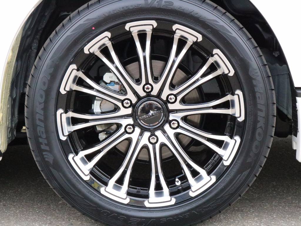 足元は、バトルシップ18inＡＷ！