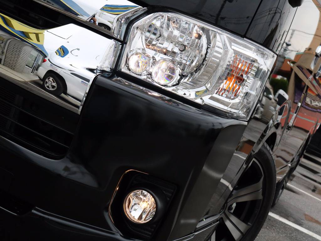 メーカーオプション「ＬＥＤヘッドライト」！夜間走行も安心です！