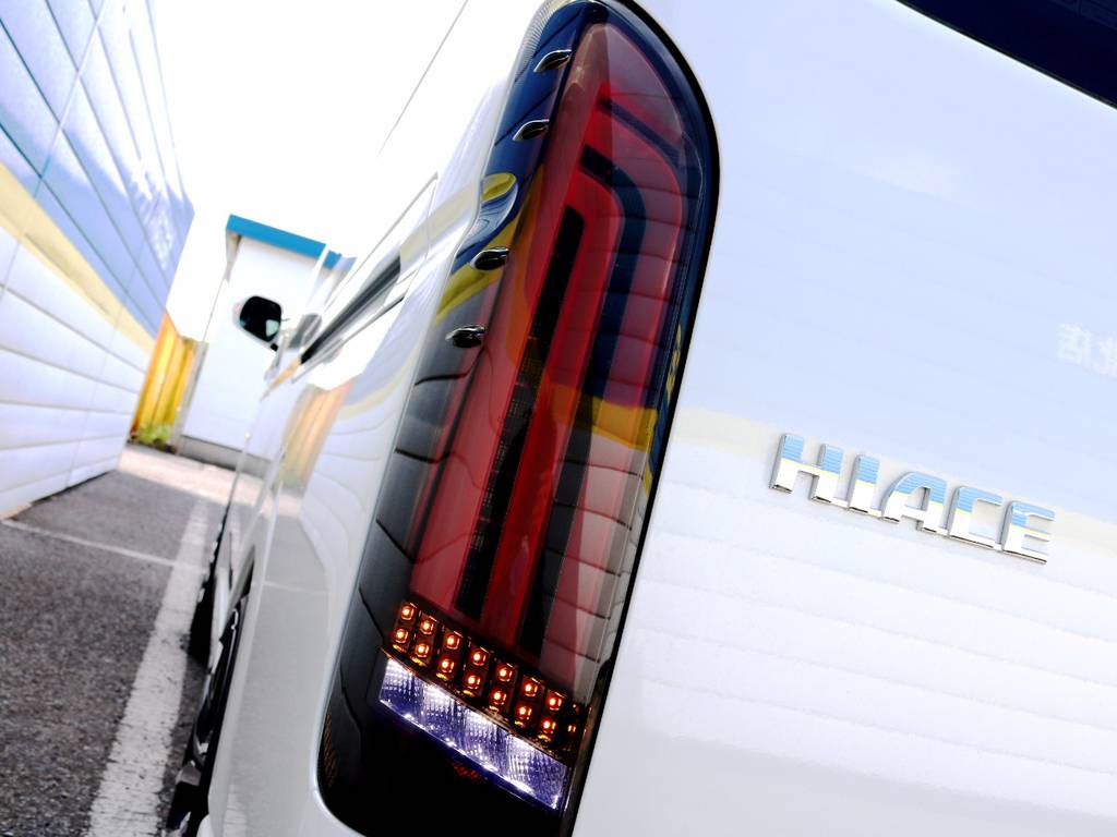 ヴァレンティ　ＬＥＤテールランプ　ＲＥＶＯ　スモーク！