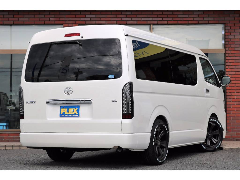 普通自動車運転免許で運転可能な3ナンバーの10人乗りです！