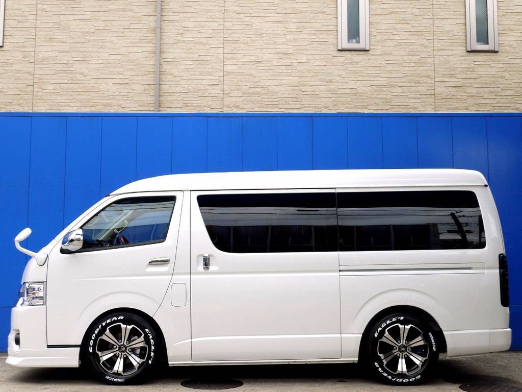 メーカーオプション パワースライドドア完備！！フルエアロの追加オーダーもお任せください！！
