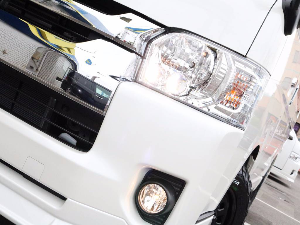 メーカーオプション「ＬＥＤヘッドライト」！夜間走行も安心です！