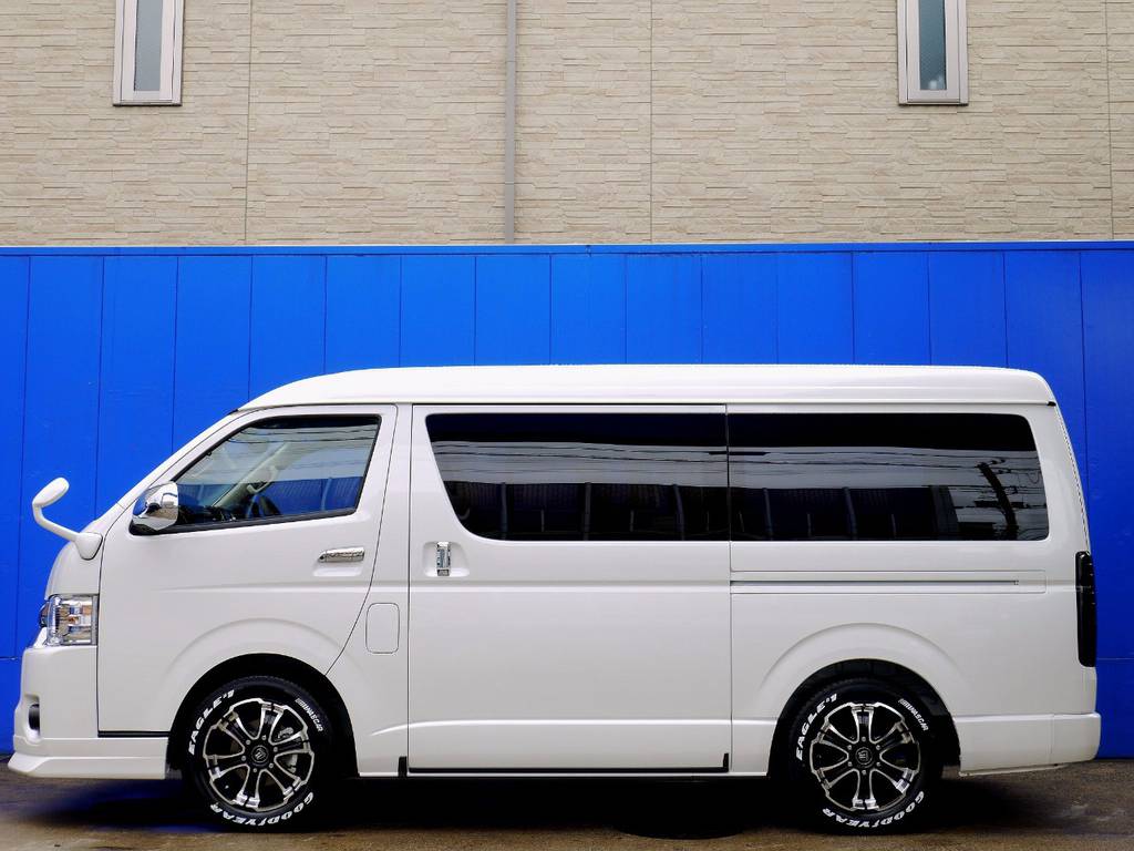 メーカーオプシヨン パワースライドドア完備！！フルエアロの追加オーダーもお任せください！！