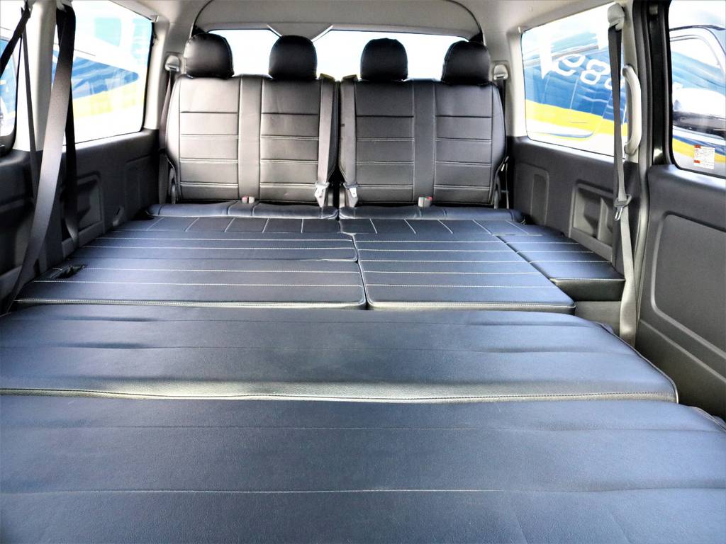 荷物も積めて人も乗れて車中泊も出来るマルチな一台！