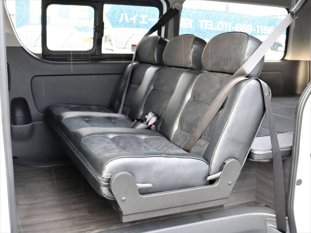 【新車ハイエースバン4WD寒冷地仕様DARK　PRIME　FLEXオリジナル内装架装ver8】