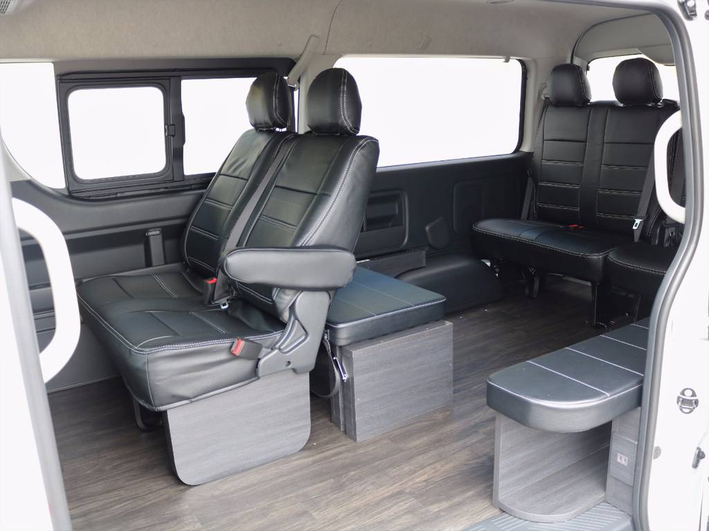 マットを外せば、１０名のご乗車が可能になります！！荷物もたくさん積めますね(^^♪