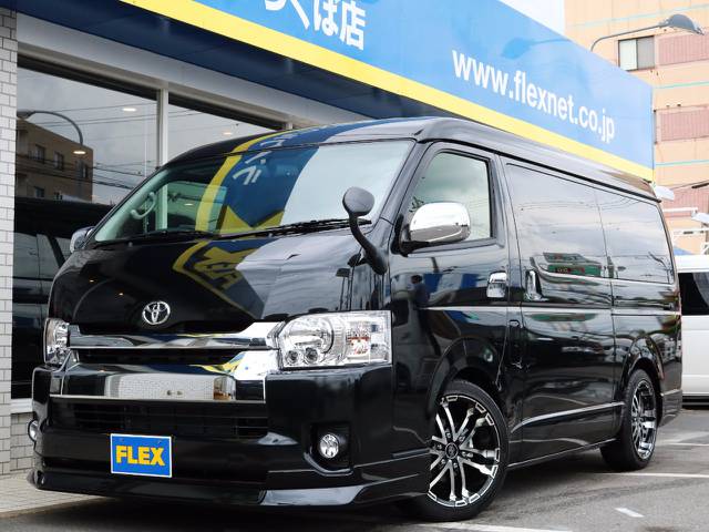 新車未登録ハイエースＷ「ＧＬ」１０人乗り２ＷＤガソリン車！内装アレンジＶＥＲ３．４！床施工やベッドキットが魅力的な一台♪