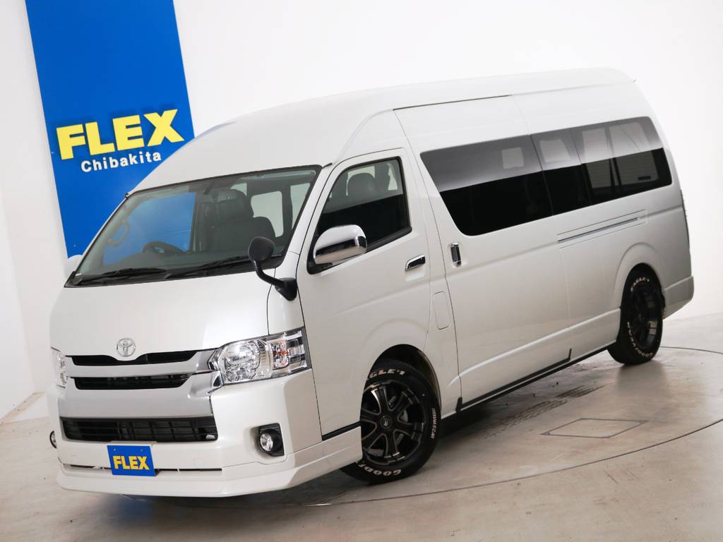 新車未登録　ハイエースワゴン　グランドキャビン　ガソリン４ＷＤ　１０人乗り３ナンバー登録　内装アレンジ【アレンジＳＴロング】！