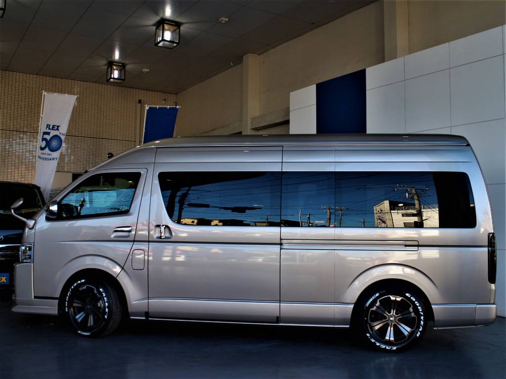 左側パワースライドドア！