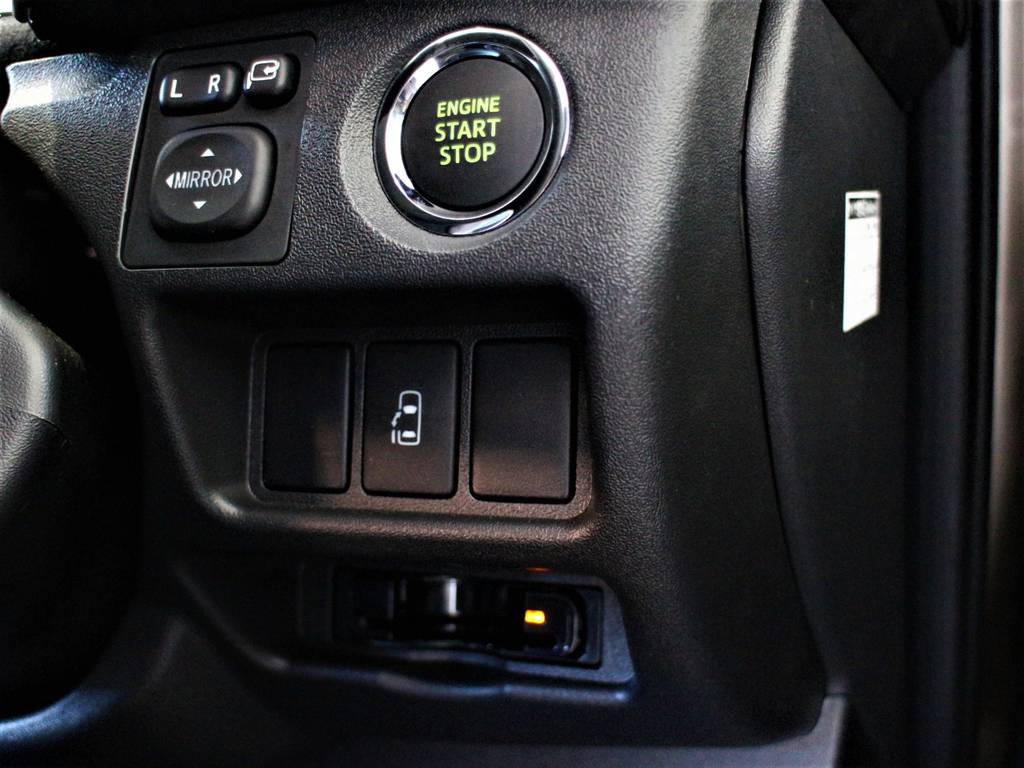 スマートキー＆プッシュスタート！　左側パワースライドドア！　ビルトインETC！