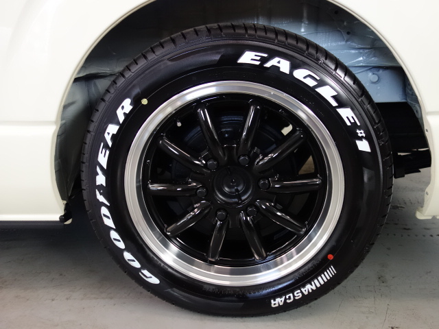 車検対応１７インチナスカータイヤ装着済み！！