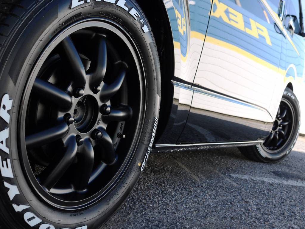 ファブレス　ＢＡＲＯＮＥ　ＭＣ－９　１７インチアルミホイール！
