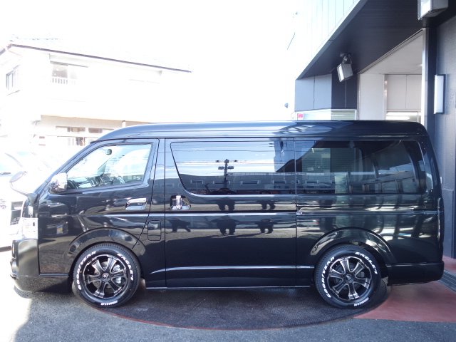 車高は２インチ（約５ｃｍ）ローダウン！前後のバンプラバーも交換済み！