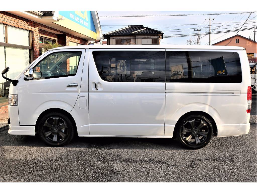 4ナンバー小型貨物自動車登録ですので、ランニングコストを抑えられます！