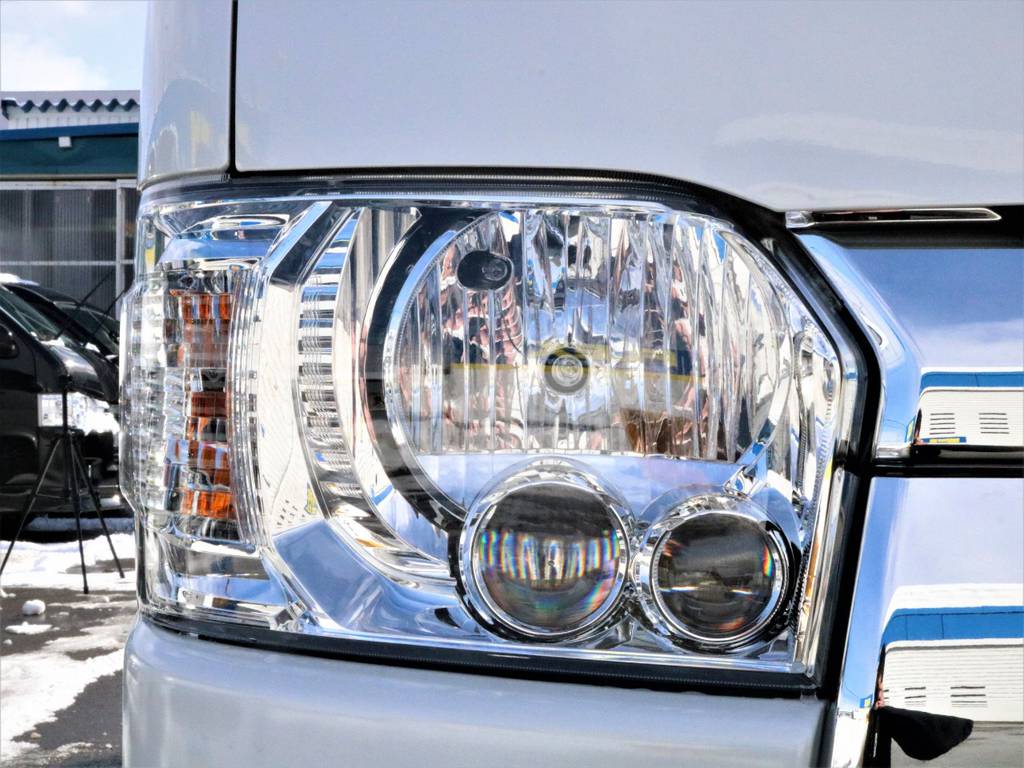 メーカーオプションのLEDヘッドライト！