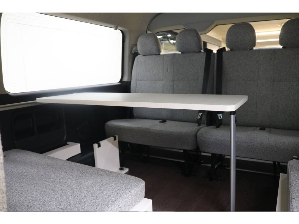 テーブルも装備！！