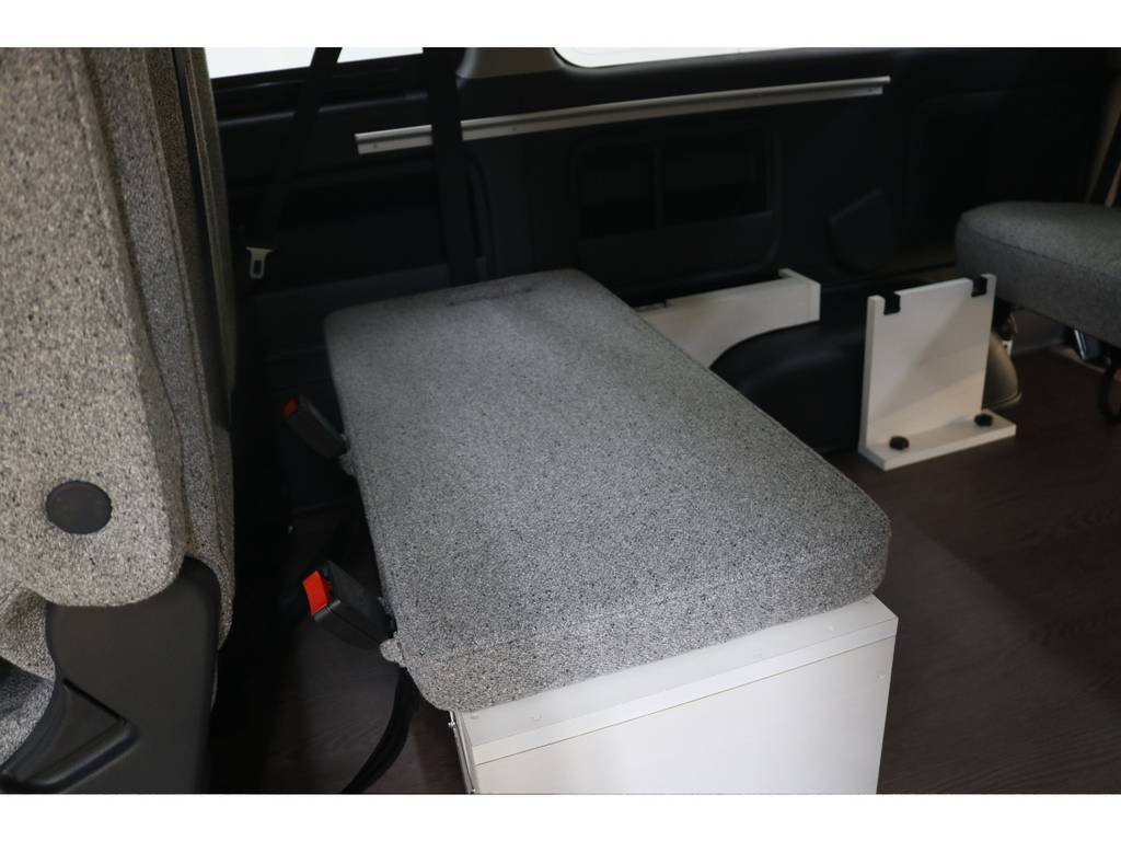 後ろ向きシート！移動可能です！