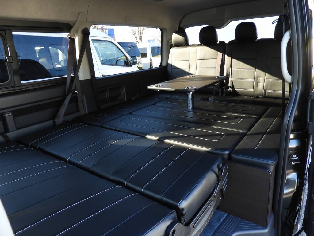 車中泊やパーキングの休憩にも便利なシートアレンジ(^^♪