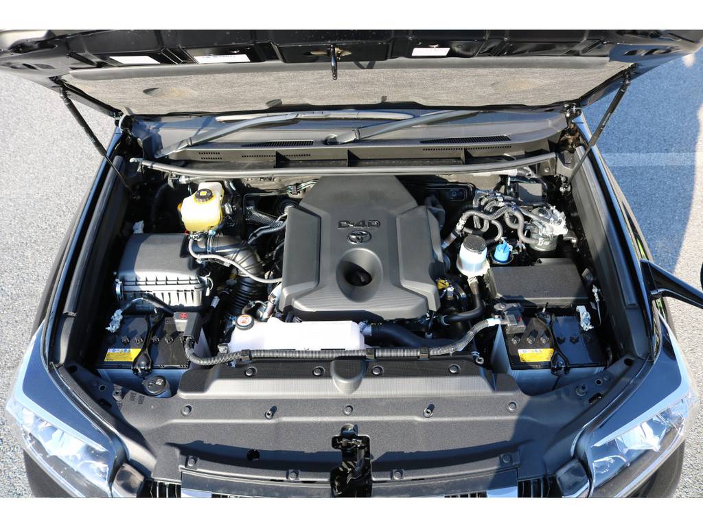 2800ｃｃディーゼルターボエンジン☆７人乗ってもしっかり走ります☆