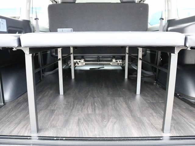ベッドの下にも荷物をたくさん積む事が出来ますよ！
