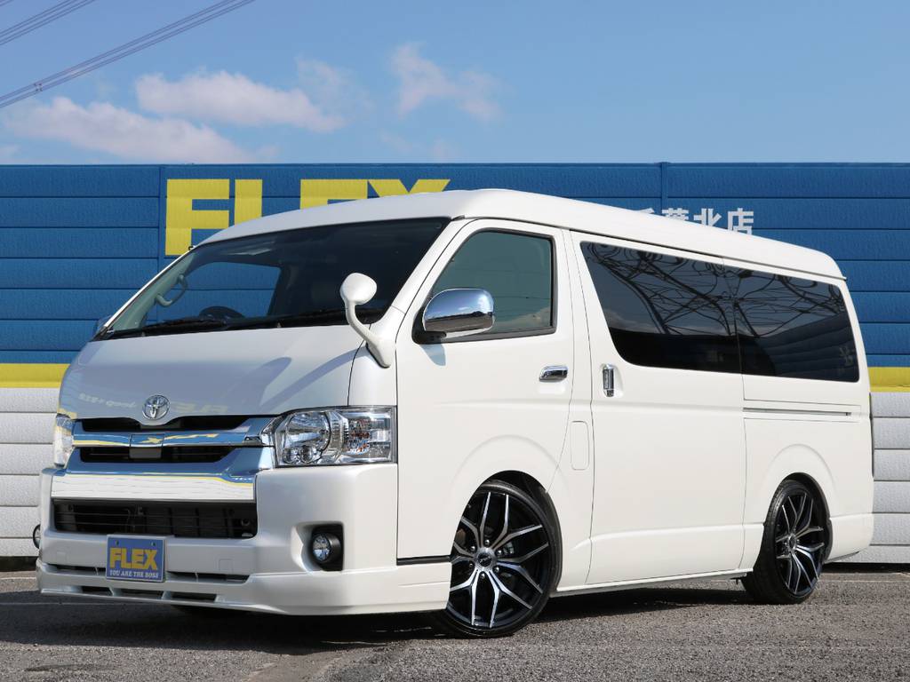 ハイエースワゴンＧＬ　２ＷＤ　パールホワイト！