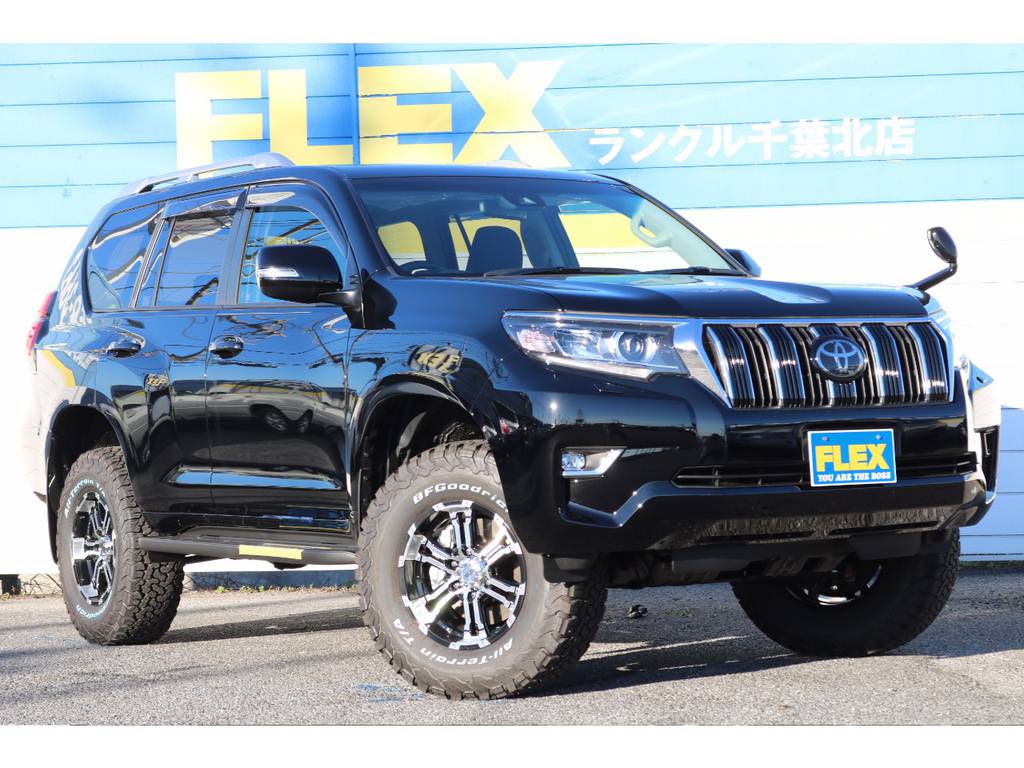 お電話でもメールでも結構です！ 全国からのお問い合わせを心よりお待ちしております！！ 国内最大級のランクル専門店！ 当店の在庫数は１００台です！