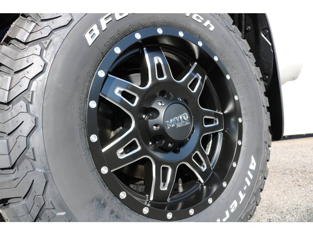 MOTOMETAL17インチホイール＆BFオールテレンタイヤ・285/70R17！