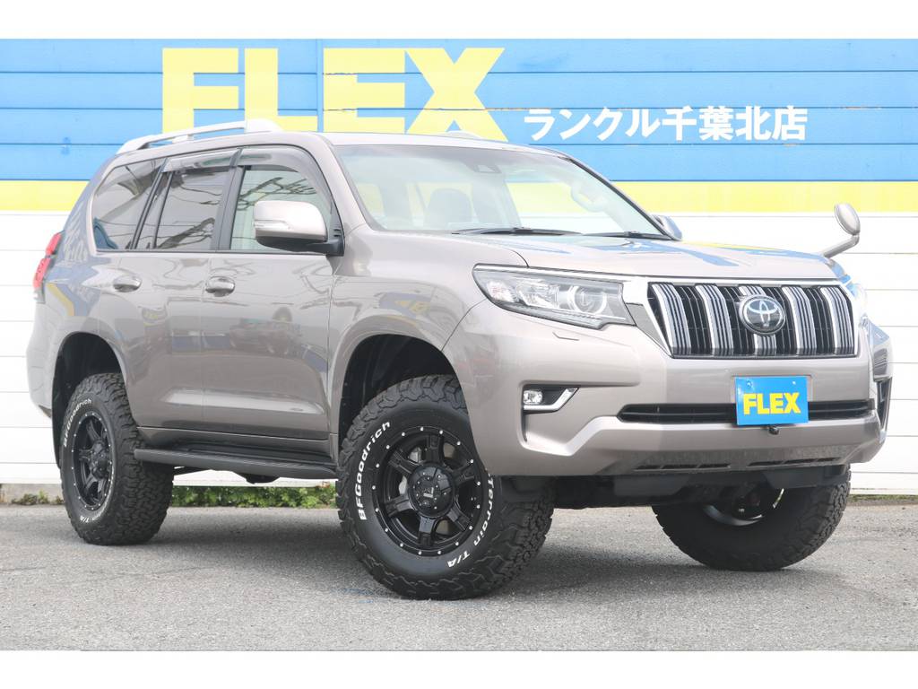 納車後も同じ敷地内に自社工場完備しておりますので、カスタム・車検・などもお気軽に御相談下さい。