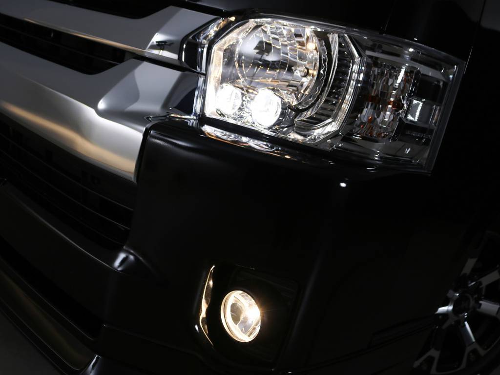 ファインテックツアラーは、ＬＥＤヘッドライト標準装備♪