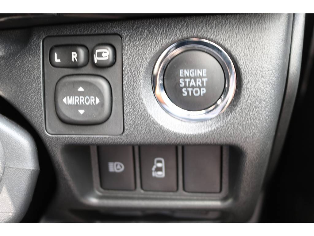 人気のメーカーオプションを多数装備しております！