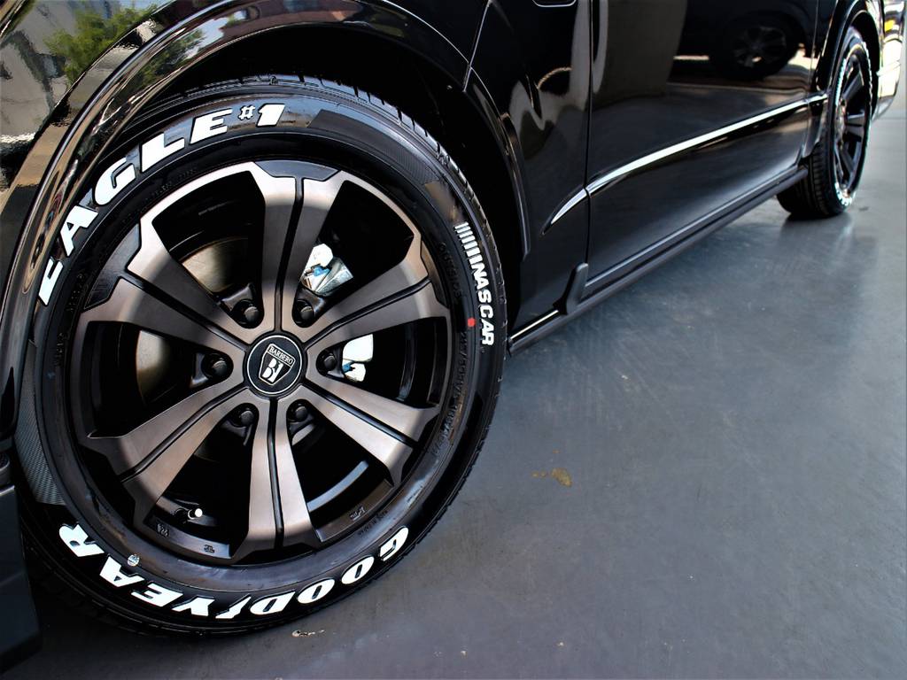 バルベロ１７インチアルミホイール！　グッドイヤーイーグルナスカータイヤ！