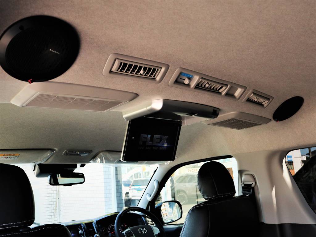 カロッツェリア製フリップダウンモニター、ロックフォード製リアスピーカー！