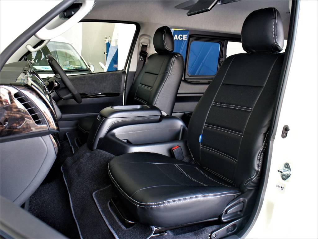 全席FLEXオリジナルシートカバー！