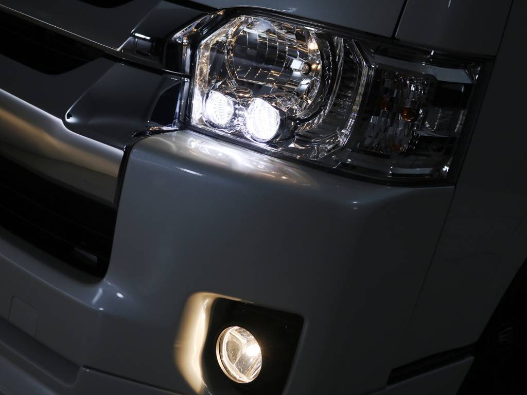 メーカーオプション　ＬＥＤヘッドライト♪