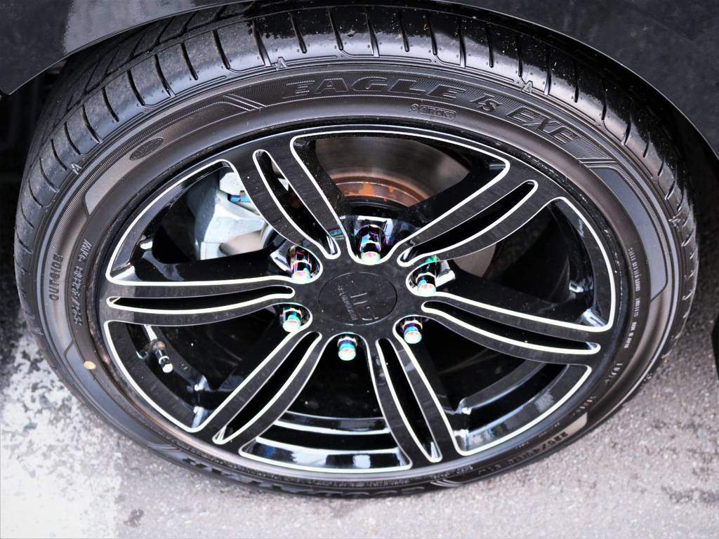 ４１５ＣＯＢＲＡバットラッカー１８インチアルミホイール、国産グットイヤータイヤ！