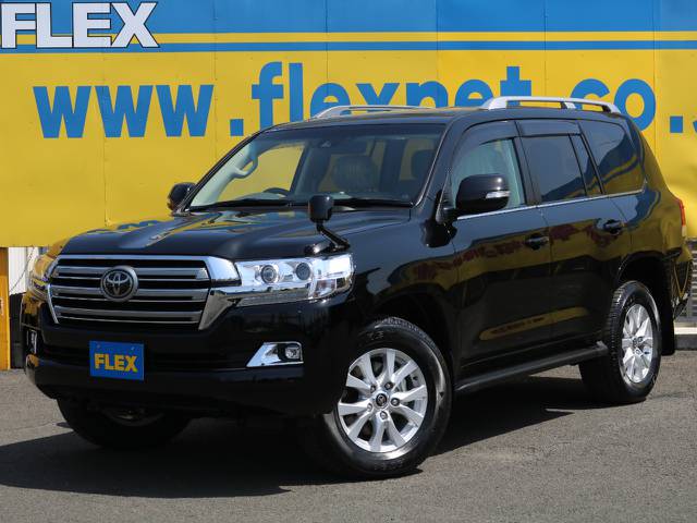 ランドクルーザー２００系現行モデルの新車未登録車入庫致しました！フルカスタムコンプリート準備中ですので完成までお待ちください♪