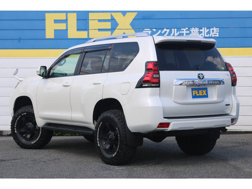 新品FLEXオリジナル２インチリフトUP＆１７インチロックスターAWにBFグッドリッチ285/70R17KO2をインストール☆
