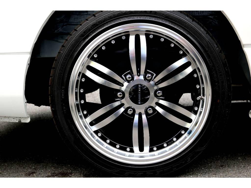 ＣＯＢＲＡ１８インチアルミ！ＧＯＯＤＹＥＡＲタイヤ！