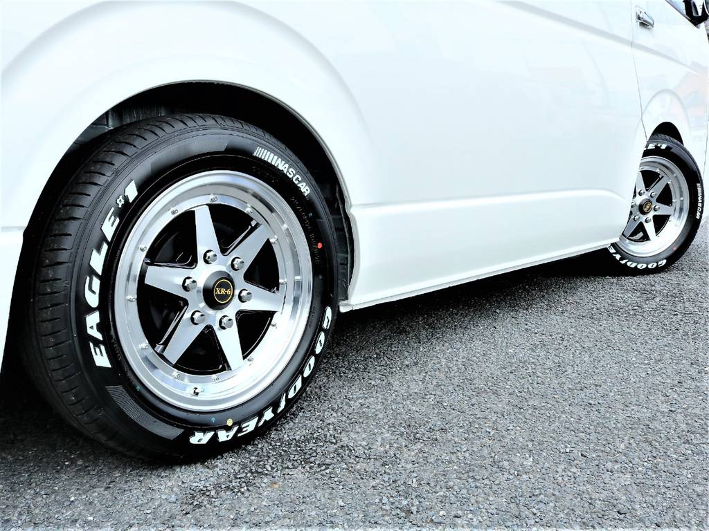 2.1m制限の立体駐車場にもご入庫可能可能な2インチローダウン済みです！