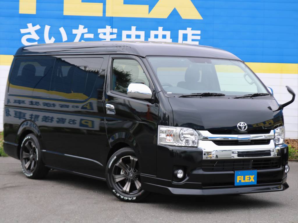 TSS搭載ハイエースワゴン入庫しました！FLEX人気内装アレンジＲ１にトリプルモニター完備！