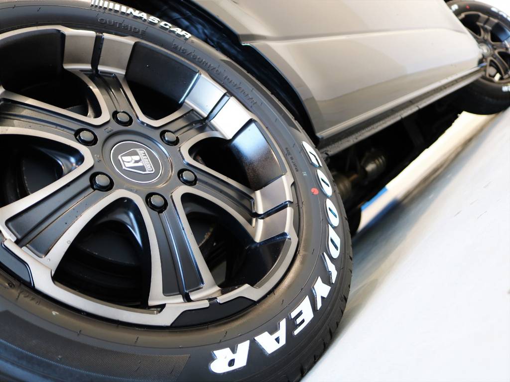 FLEXオリジナルバルベロディープス17in＆Goodyearナスカータイヤ17inの組み合わせ！